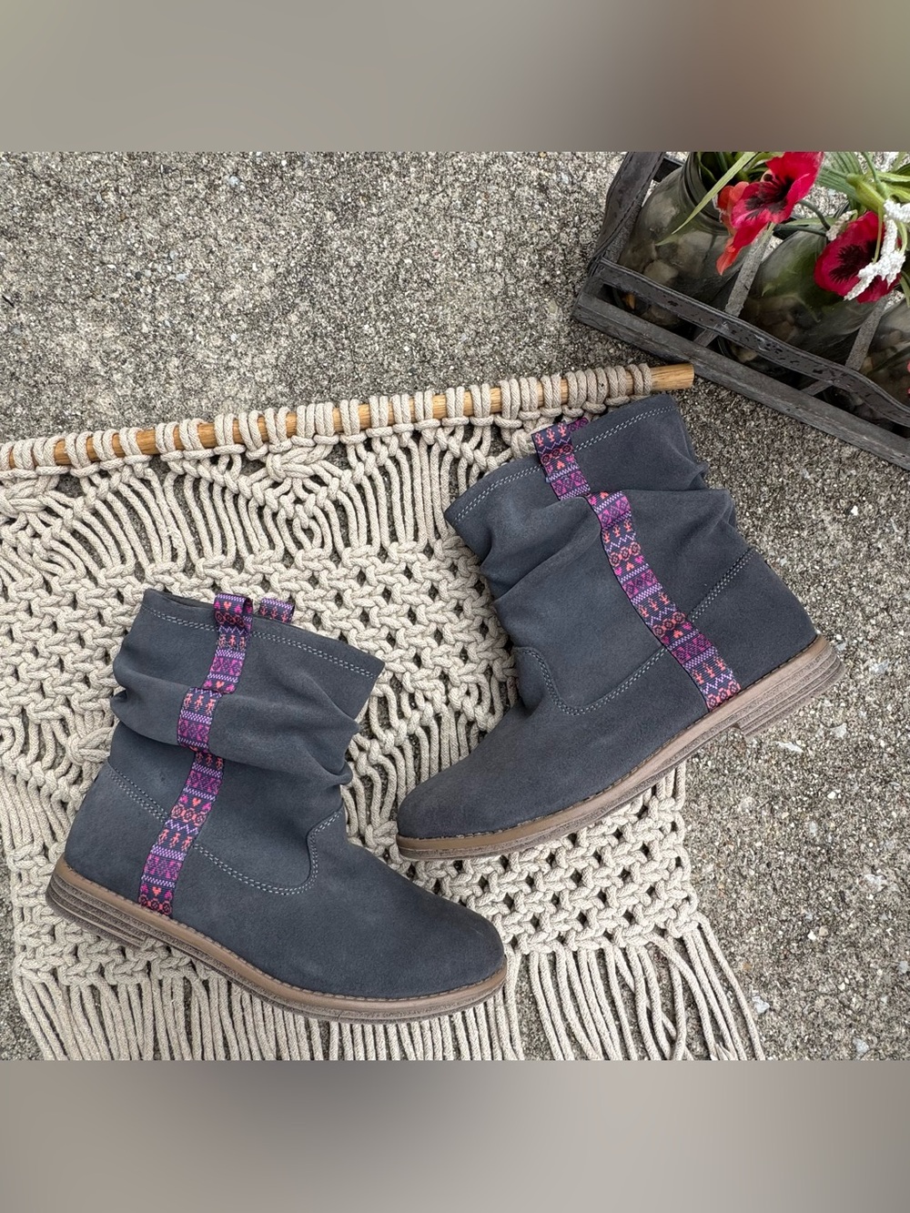 Toms Grey Slouch Pull-on Boots Youth Size 6